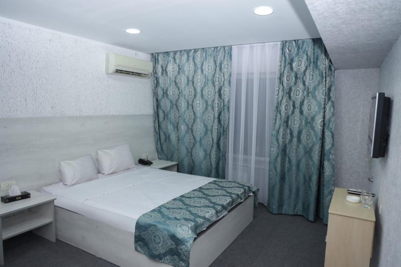 Bulvar Inn Baku Bagian luar foto