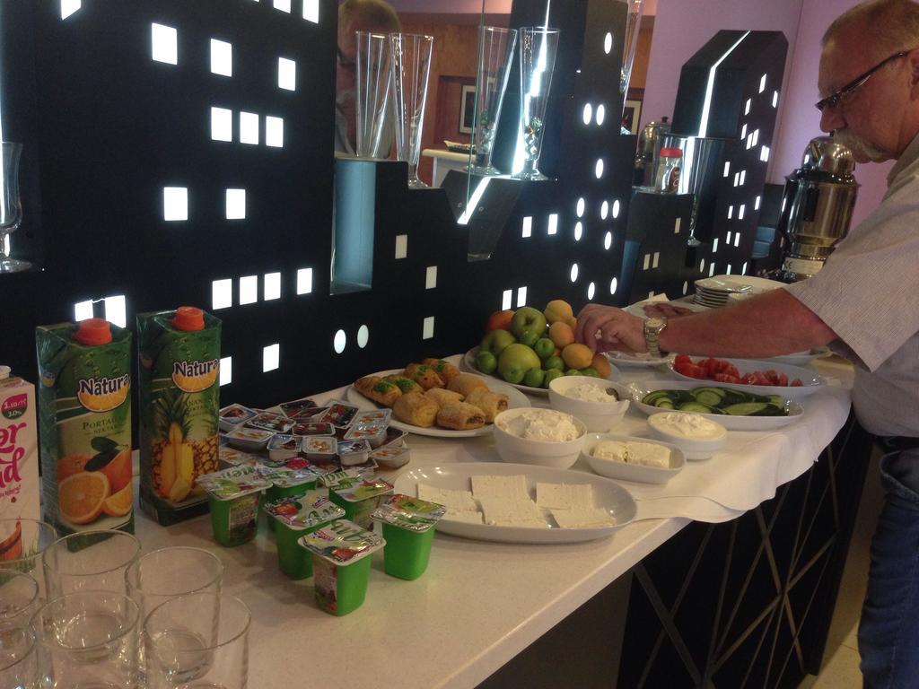 Bulvar Inn Baku Bagian luar foto