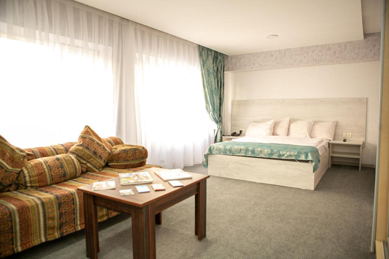 Bulvar Inn Baku Bagian luar foto